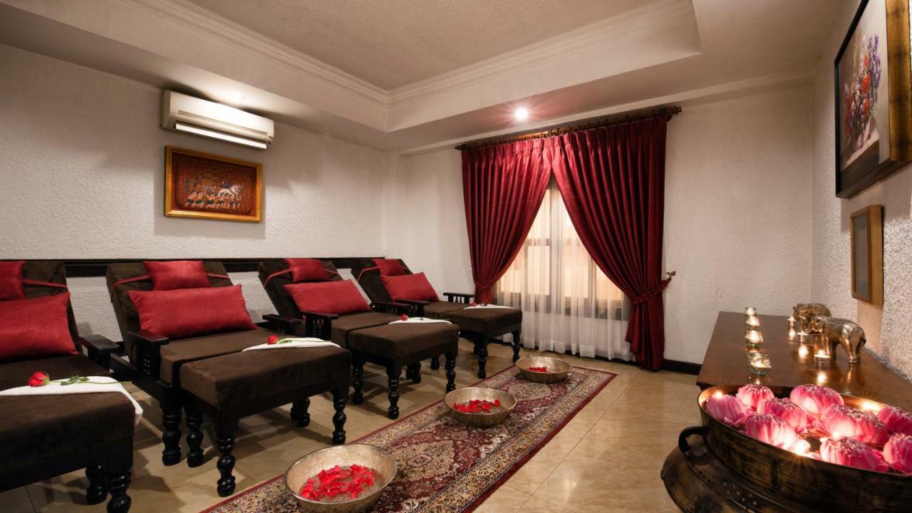Mane Colonial Classic Сиемрип Экстерьер фото
